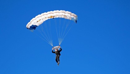 开云电竞在线-赛季“最强组合”大比拼：默契十足的“黄金搭档”，这个赛季用什么
